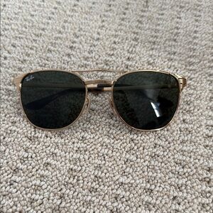 Ray-Ban Gold Aviator Sunglasses